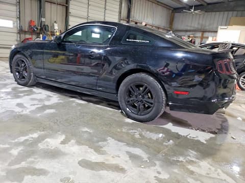 2013 Ford Mustang, VIN 1ZVBP8AM2D5261303. Фото 2 з 6 з аукціону Copart. Каталог авто зі США OpenDataCar.
