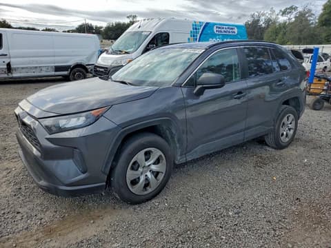 2021 Toyota RAV4, VIN 2T3H1RFV2MW138762. Фото 1 з 6 з аукціону Copart. Каталог авто зі США OpenDataCar.