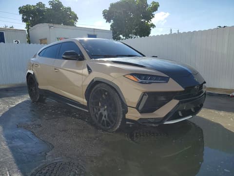 2024 Lamborghini Urus, VIN ZPBUB3ZL8RLA32077. Фото 4 з 6 з аукціону Copart. Каталог авто зі США OpenDataCar.