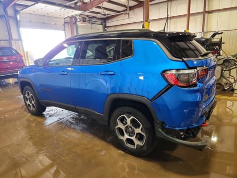 2022 Jeep Compass, VIN 3C4NJDDB5NT160309. Фото 2 з 6 з аукціону Copart. Каталог авто зі США OpenDataCar.