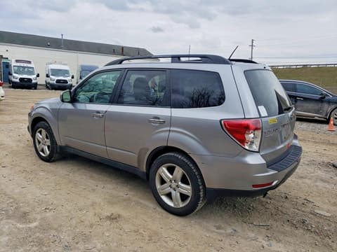 2010 Subaru Forester, VIN JF2SH6DC2AH913341. Фото 2 з 6 з аукціону Copart. Каталог авто зі США OpenDataCar.