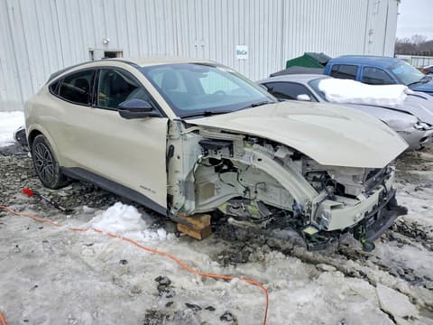 2025 Ford Mustang Mach-E, VIN 3FMTK3S54SMA38392. Фото 4 з 6 з аукціону Copart. Каталог авто зі США OpenDataCar.