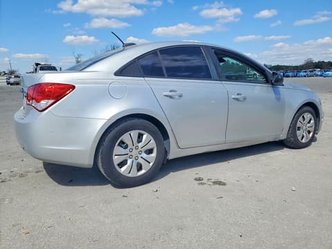 2016 Chevrolet Cruze Limited, VIN 1G1PC5SH0G7137732. Фото 3 з 6 з аукціону Copart. Каталог авто зі США OpenDataCar.