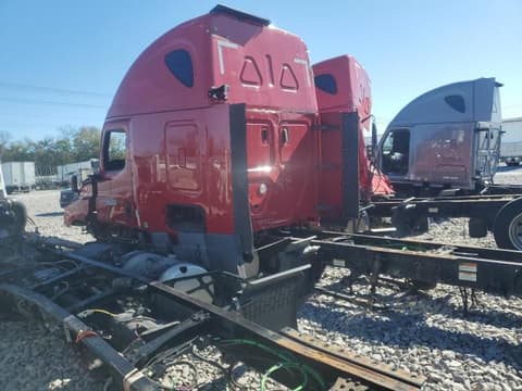 2020 Freightliner Cascadia 126, VIN 1FUJHHDR9LLLJ6819. Фото 3 из 6 с аукциона Copart. Каталог авто из США OpenDataCar.