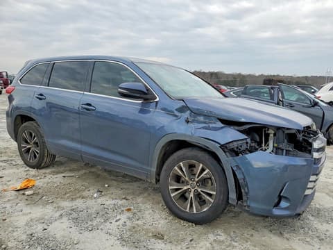 2017 Toyota Highlander, VIN 5TDZZRFH6HS227118. Фото 4 з 6 з аукціону Copart. Каталог авто зі США OpenDataCar.