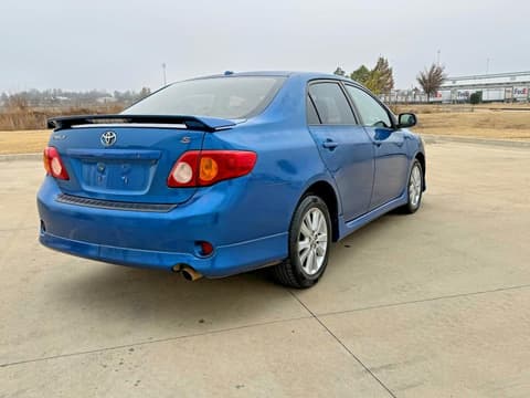 2010 Toyota Corolla, VIN 1NXBU4EE9AZ298000. Фото 4 з 6 з аукціону Copart. Каталог авто зі США OpenDataCar.