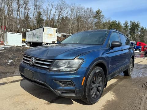 2020 Volkswagen Tiguan, VIN 3VV0B7AX7LM015922. Фото 2 из 6 с аукциона Copart. Каталог авто из США OpenDataCar.