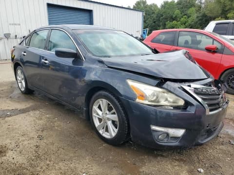 2015 Nissan Altima, VIN 1N4AL3APXFC295937. Фото 4 з 6 з аукціону Copart. Каталог авто зі США OpenDataCar.
