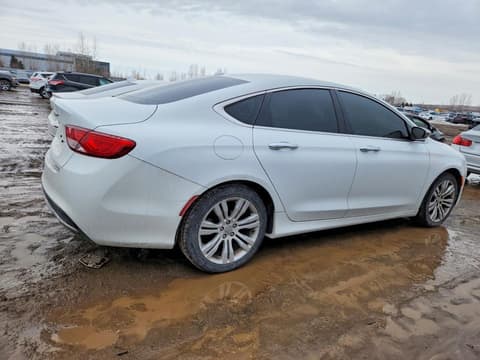 2015 Chrysler 200, VIN 1C3CCCAB6FN585897. Фото 3 з 6 з аукціону Copart. Каталог авто зі США OpenDataCar.