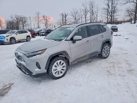 2022 Toyota RAV4, VIN 2T3N1RFV7NC266047. Фото 1 з 6 з аукціону Copart. Каталог авто зі США OpenDataCar.