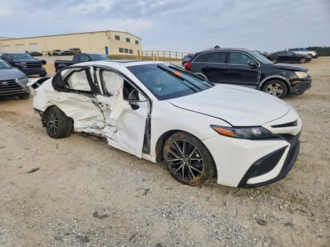 2024 Toyota Camry, VIN 4T1G11AK4RU901875. Фото 4 з 6 з аукціону Copart. Каталог авто зі США OpenDataCar.
