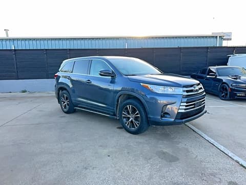 2019 Toyota Highlander, VIN 5TDZZRFH6KS367791. Фото 1 з 6 з аукціону Copart. Каталог авто зі США OpenDataCar.