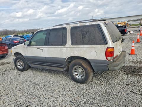 2000 Mercury Mountaineer, VIN 4M2ZU66P4YUJ40103. Фото 2 з 6 з аукціону Copart. Каталог авто зі США OpenDataCar.