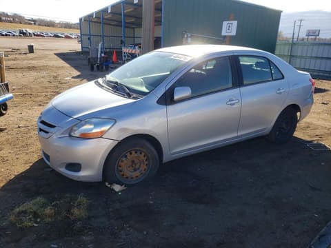 2007 Toyota Yaris, VIN JTDBT923571076037. Фото 1 з 6 з аукціону Copart. Каталог авто зі США OpenDataCar.