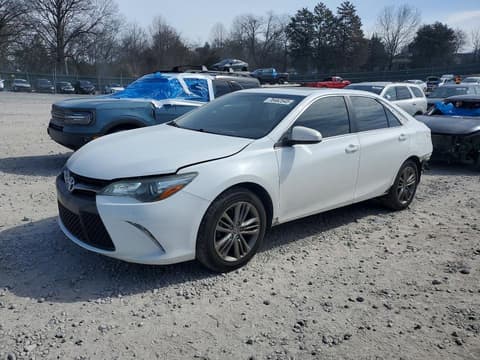 2015 Toyota Camry, VIN 4T1BF1FK4FU900287. Фото 1 з 6 з аукціону Copart. Каталог авто зі США OpenDataCar.