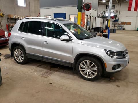 2015 Volkswagen Tiguan, VIN WVGBV7AX2FW501178. Фото 4 з 6 з аукціону Copart. Каталог авто зі США OpenDataCar.