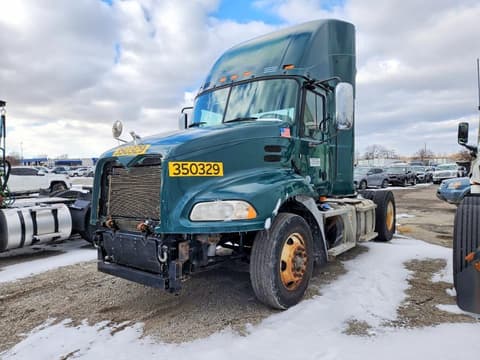 2016 Mack Cxu613, VIN 1M1AW01X5GM008564. Photo 2 of 6 from Copart auction. OpenDataCar US salvage catalog.