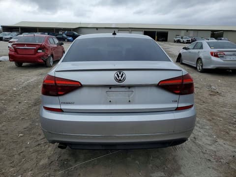 2017 Volkswagen Passat, VIN 1VWDT7A38HC069651. Фото 6 з 6 з аукціону Copart. Каталог авто зі США OpenDataCar.