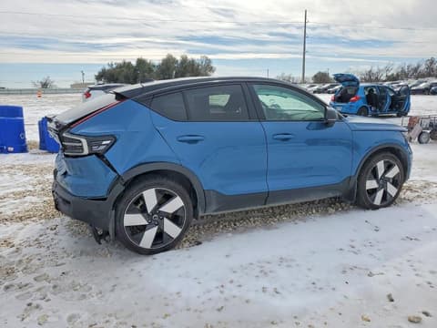 2022 Volvo C40, VIN YV4ED3GB9N2003670. Фото 3 из 6 с аукциона Copart. Каталог авто из США OpenDataCar.