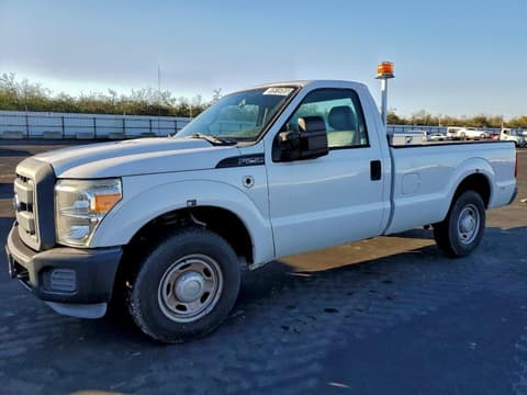 2013 Ford F-250 Super Duty, VIN 1FTBF2A63DEB82064. Фото 1 з 6 з аукціону Copart. Каталог авто зі США OpenDataCar.