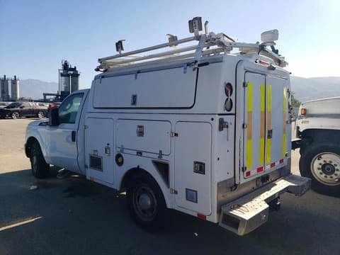 2013 Ford F-350 Super Duty, VIN 1FDRF3A65DEB92563. Фото 2 з 6 з аукціону Copart. Каталог авто зі США OpenDataCar.