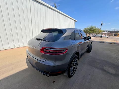 2015 Porsche Macan, VIN WP1AB2A57FLB59012. Фото 4 з 6 з аукціону Copart. Каталог авто зі США OpenDataCar.