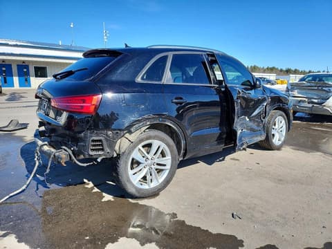 2018 Audi Q3, VIN WA1ECCFS9JR026210. Фото 3 из 6 с аукциона Copart. Каталог авто из США OpenDataCar.