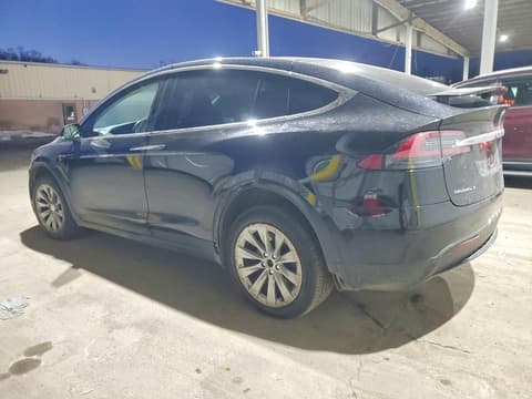 2018 Tesla Model X, VIN 5YJXCAE29JF091956. Фото 2 з 6 з аукціону Copart. Каталог авто зі США OpenDataCar.