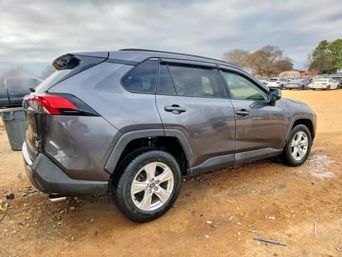 2021 Toyota RAV4, VIN 2T3W1RFV2MC099650. Фото 3 з 6 з аукціону Copart. Каталог авто зі США OpenDataCar.