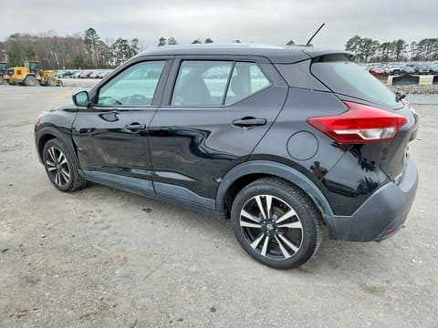 2019 Nissan Kicks, VIN 3N1CP5CU0KL552658. Фото 2 з 6 з аукціону Copart. Каталог авто зі США OpenDataCar.