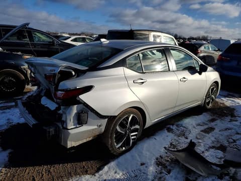 2024 Nissan Versa, VIN 3N1CN8FV0RL816371. Фото 3 з 6 з аукціону Copart. Каталог авто зі США OpenDataCar.
