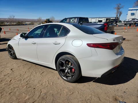 2018 Alfa romeo Giulia, VIN ZARFAECN5J7588164. Фото 2 з 6 з аукціону Copart. Каталог авто зі США OpenDataCar.