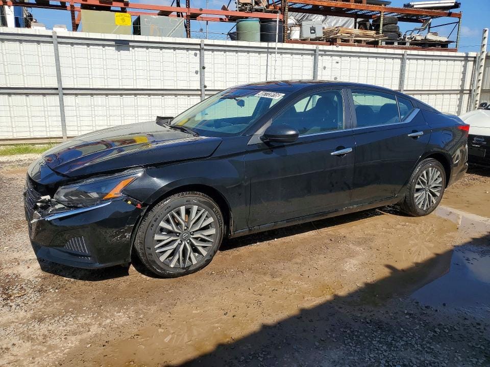 2025 Nissan Altima