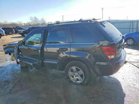 2005 Jeep Grand Cherokee, VIN 1J8HR582X5C623233. Photo 2 of 6 from Copart auction. OpenDataCar US salvage catalog.