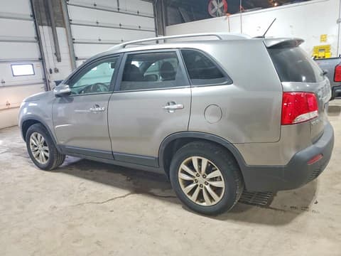 2011 Kia Sorento, VIN 5XYKUDA27BG051626. Фото 2 з 6 з аукціону Copart. Каталог авто зі США OpenDataCar.