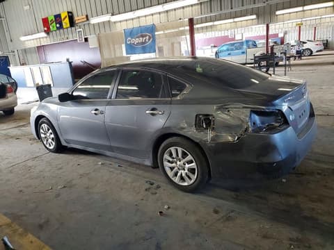2015 Nissan Altima, VIN 1N4AL3AP0FN343532. Фото 2 з 6 з аукціону Copart. Каталог авто зі США OpenDataCar.