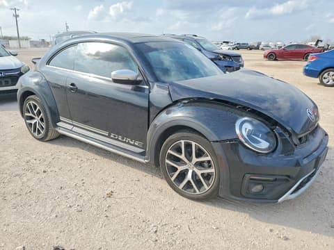 2018 Volkswagen Beetle, VIN 3VWSD7AT1JM710843. Фото 4 з 6 з аукціону Copart. Каталог авто зі США OpenDataCar.