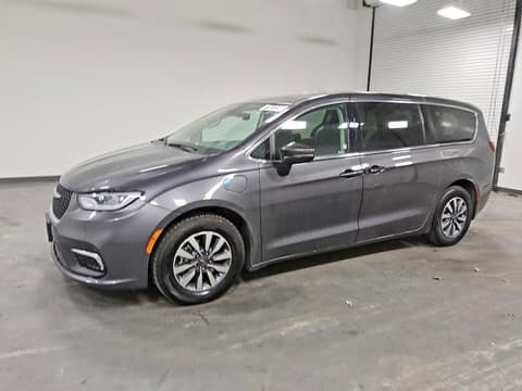 2023 Chrysler Pacifica, VIN 2C4RC1L72PR523033. Фото 1 з 6 з аукціону Copart. Каталог авто зі США OpenDataCar.