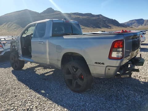 2021 Ram 1500, VIN 1C6SRFBT9MN798054. Фото 2 з 6 з аукціону Copart. Каталог авто зі США OpenDataCar.