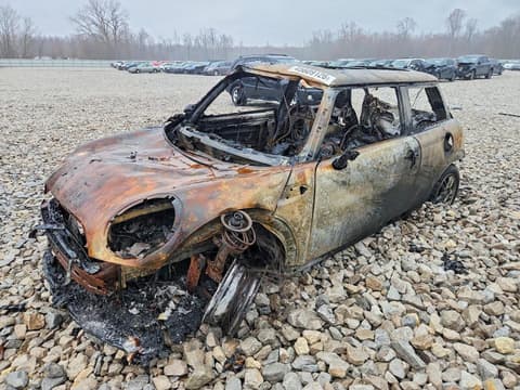 2013 Mini Cooper, VIN WMWSU3C57DT686111. Фото 1 з 6 з аукціону Copart. Каталог авто зі США OpenDataCar.