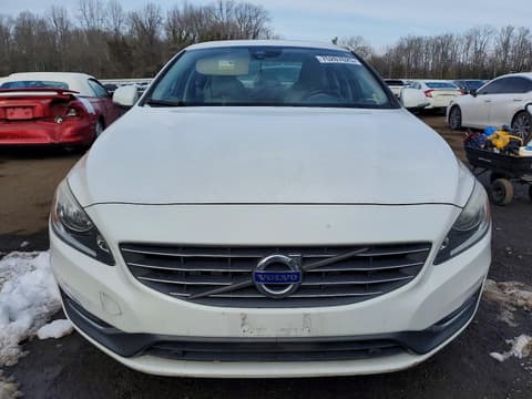 2015 Volvo S60, VIN YV1612TKXF1360115. Фото 5 з 6 з аукціону Copart. Каталог авто зі США OpenDataCar.