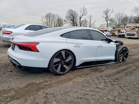 2024 Audi e-tron GT, VIN WAUEJBFW5R7003696. Фото 3 з 6 з аукціону Copart. Каталог авто зі США OpenDataCar.