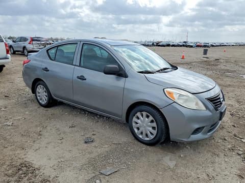 2013 Nissan Versa, VIN 3N1CN7AP9DL865161. Фото 4 з 6 з аукціону Copart. Каталог авто зі США OpenDataCar.