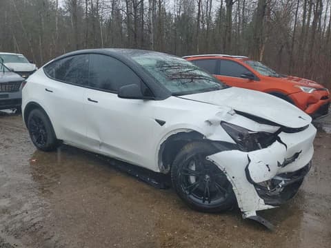 2022 Tesla Model Y, VIN 7SAYGDEE7NF424989. Фото 4 из 6 с аукциона Copart. Каталог авто из США OpenDataCar.