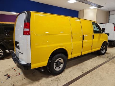 2019 Chevrolet Express 2500, VIN 1GCWGAFPXK1336624. Фото 3 з 6 з аукціону Copart. Каталог авто зі США OpenDataCar.