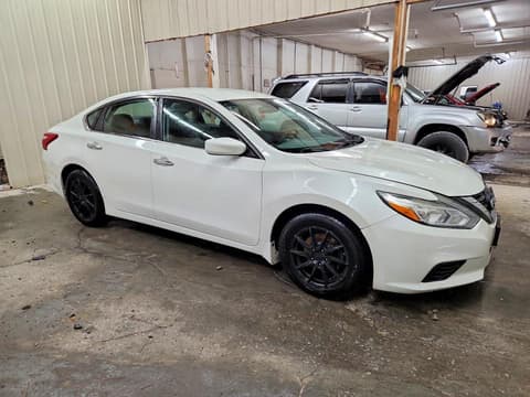 2016 Nissan Altima, VIN 1N4AL3AP8GC257544. Zdjęcie 4 z 6 z aukcji Copart. Katalog aut z USA OpenDataCar.