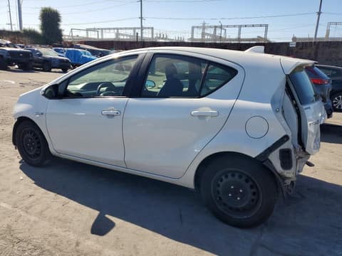 2015 Toyota Prius C, VIN JTDKDTB38F1092550. Фото 2 з 6 з аукціону Copart. Каталог авто зі США OpenDataCar.