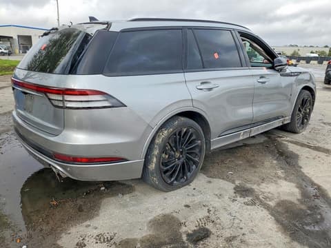 2023 Lincoln Aviator, VIN 5LM5J7WC1PGL22086. Zdjęcie 3 z 6 z aukcji Copart. Katalog aut z USA OpenDataCar.