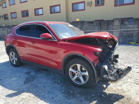 2018 Alfa romeo Stelvio, VIN ZASFAKAN3J7B81138. Фото 4 з 6 з аукціону Copart. Каталог авто зі США OpenDataCar.