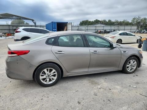 2016 Kia Optima, VIN 5XXGT4L33GG073679. Фото 3 из 6 с аукциона Copart. Каталог авто из США OpenDataCar.